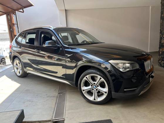BMW X1 2.0 16V TURBO GASOLINA SDRIVE20I 4P AUTOMÁTICO BMW X1 2.0 16V TURBO GASOLINA SDRIVE20I 4P AUTOMÁTICO